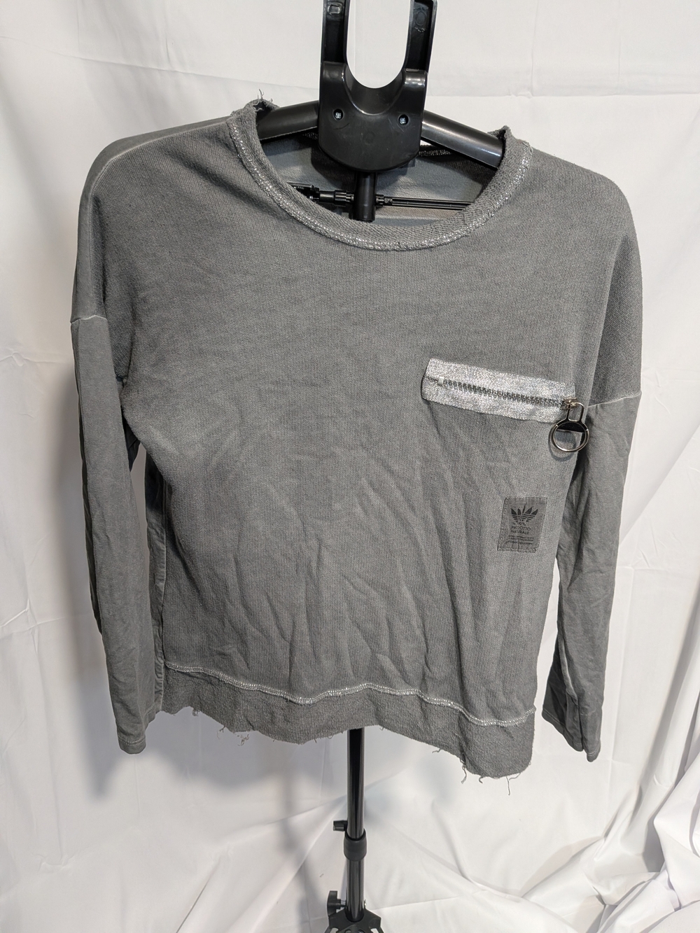 Tempo Paris Washed Gray Scoop Neck Sweater with Ring Pocket